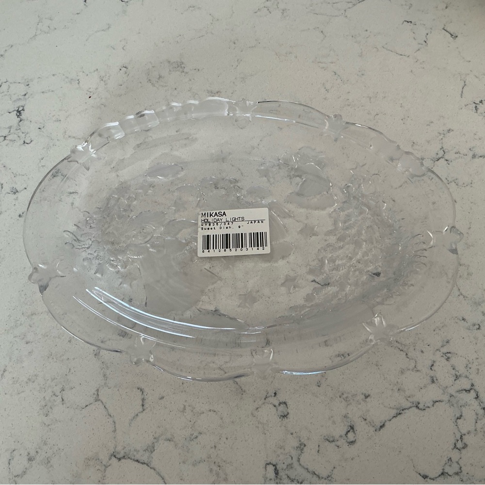 Mikasa Holiday lights 9” Transparent Glass Floral Oval Platter